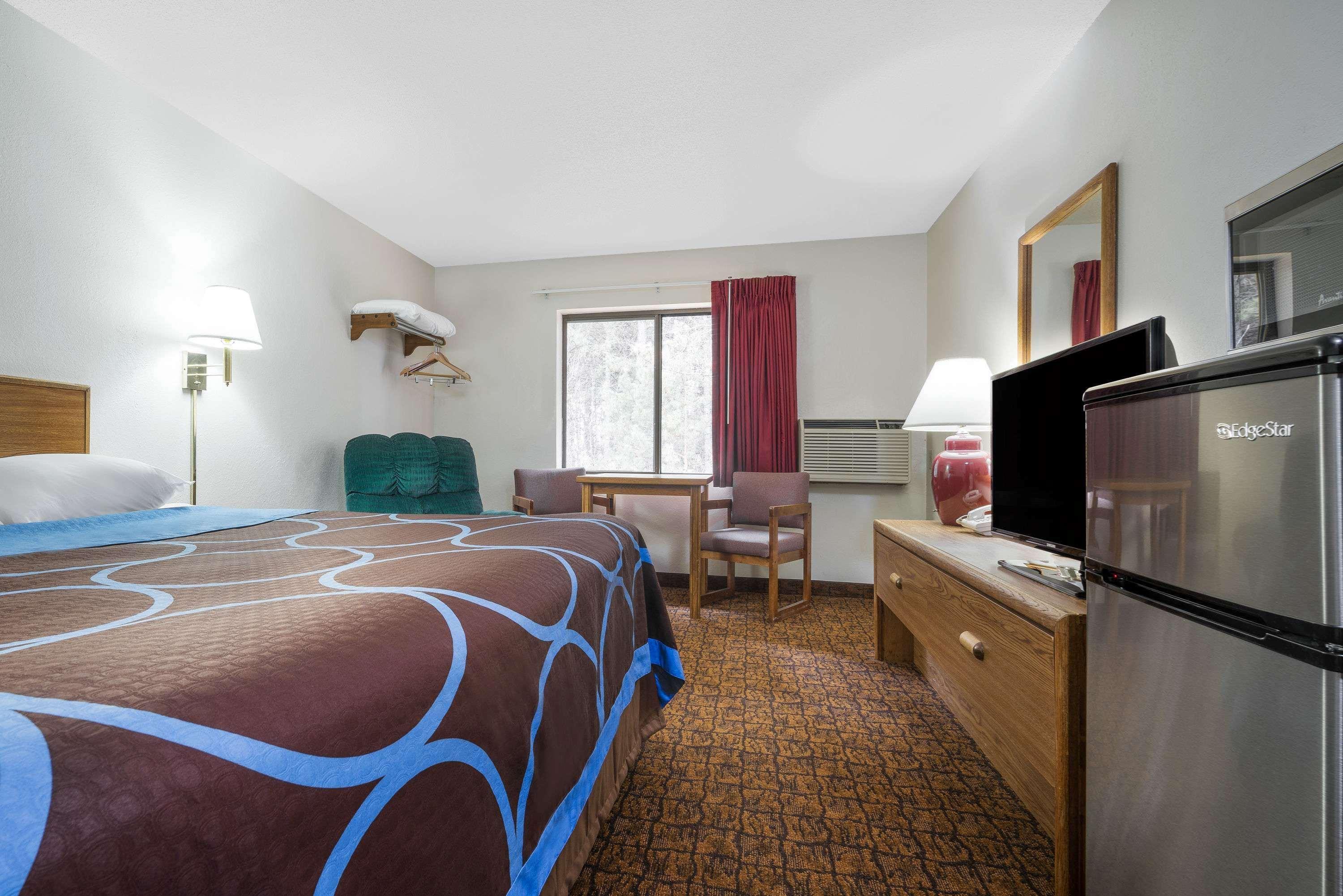 ซูเปอร์ 8 บาย วินด์แฮม พาร์คแรพพิดส์ Hotel Park Rapids ภายนอก รูปภาพ