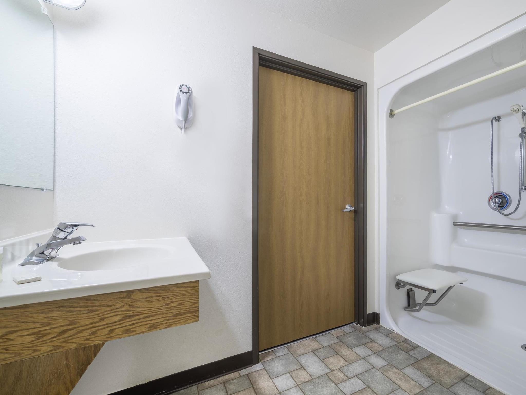 ซูเปอร์ 8 บาย วินด์แฮม พาร์คแรพพิดส์ Hotel Park Rapids ภายนอก รูปภาพ