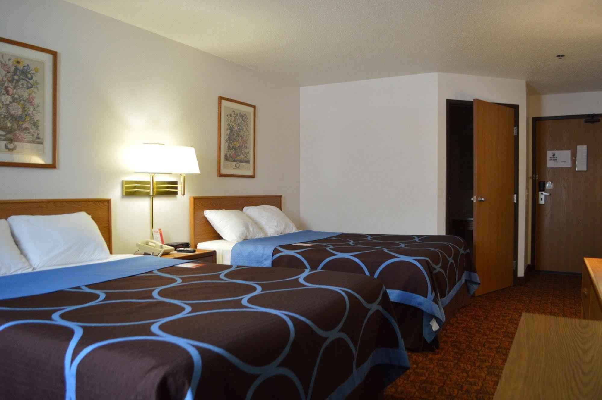 ซูเปอร์ 8 บาย วินด์แฮม พาร์คแรพพิดส์ Hotel Park Rapids ภายนอก รูปภาพ